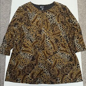 Maggie Barnes 3/4 Sleeve Tunic w/ gold embellishment throughout-NWOT-made in USA